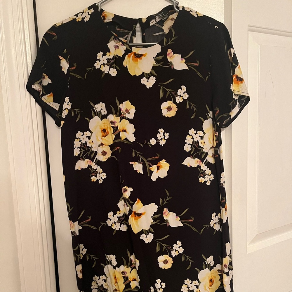 Forever 21 Black Floral Dress